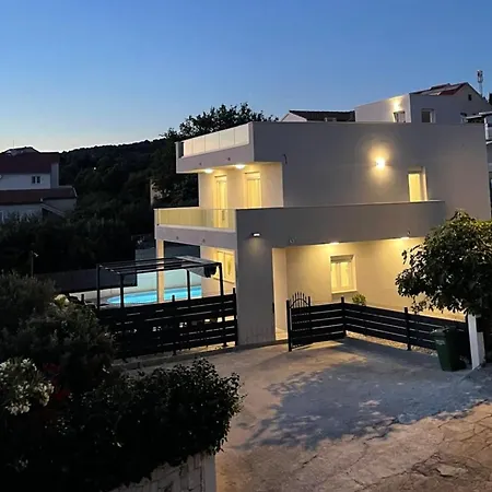 Panorama Τρογκίρ