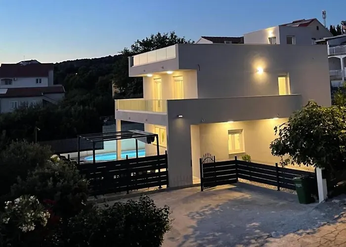 Panorama טרוגיר